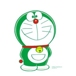 “緑のユニクロ”が誕生。青から緑になった「ドラえもん サステナモード」がグローバルサステナビリティアンバサダーに就任。