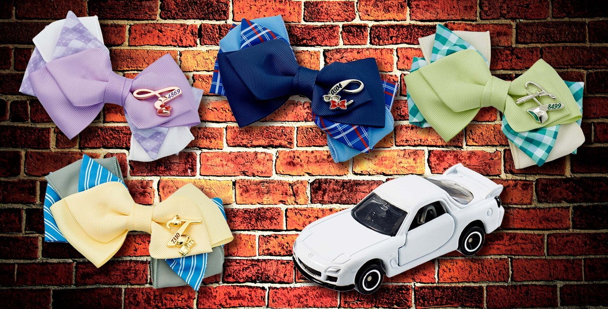 リボンヘアクリップ（全 4 種）、ミニカー／画像提供：ユニバーサル・スタジオ・ジャパン