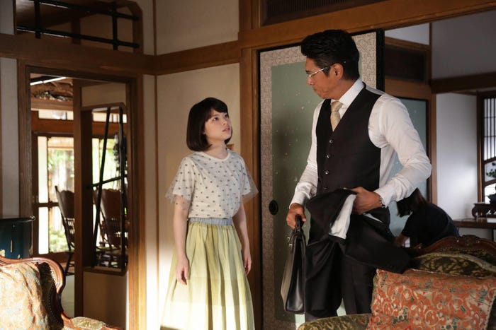 岸井ゆきの、高橋克典/「モンテ・クリスト伯 ー華麗なる復讐ー」第8話より(C)フジテレビ