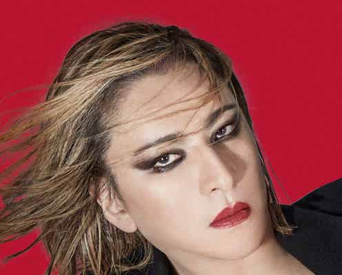 YOSHIKI、MLB開幕戦で日米両国歌を演奏 首の手術後初のパフォーマンスに