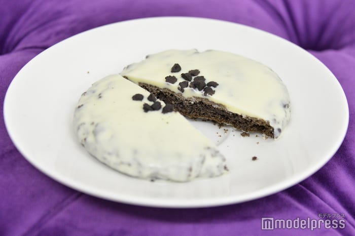 白いブラックサンダー チョコクッキー(C)モデルプレス