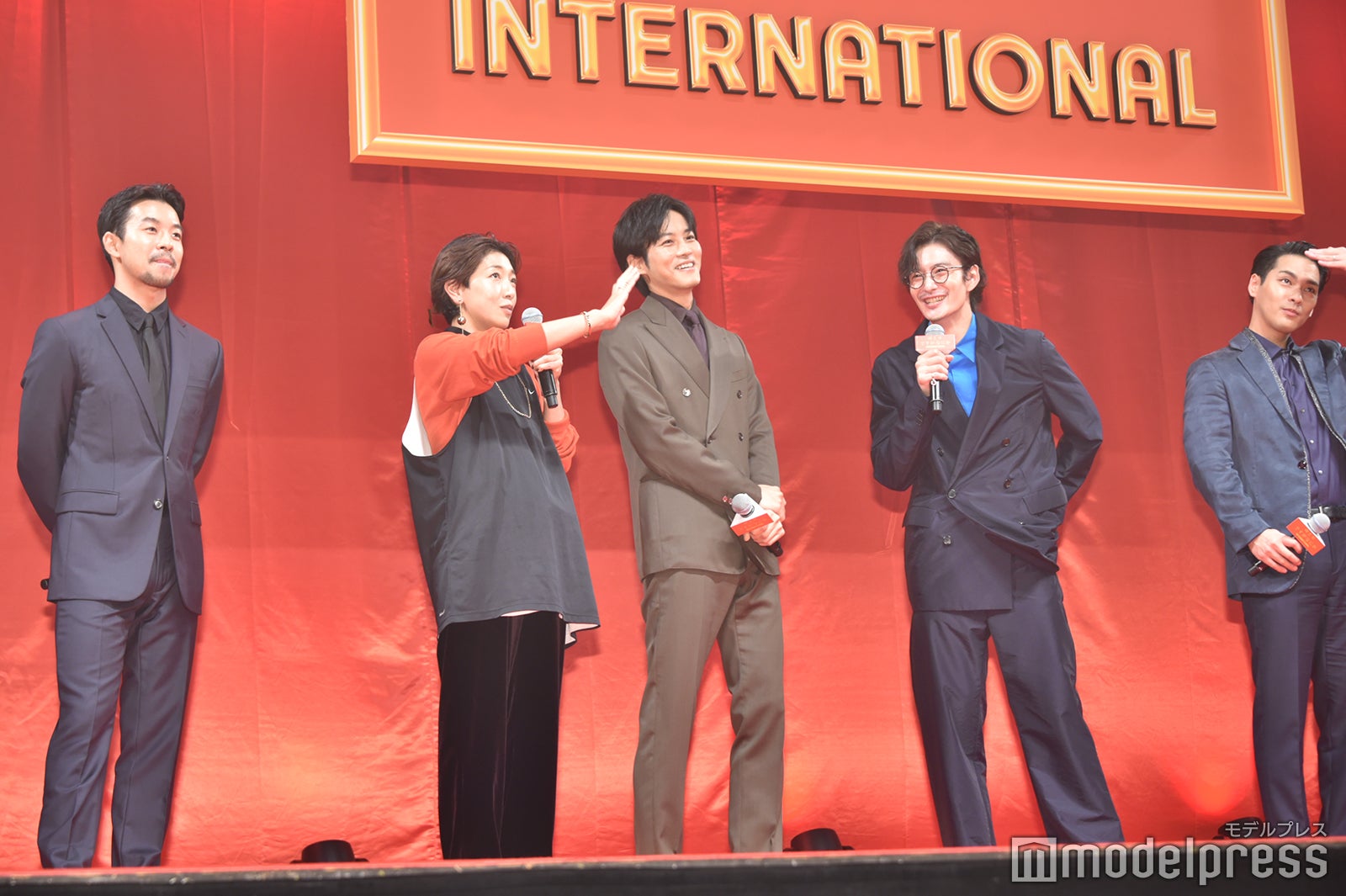 仲野太賀、安藤サクラ、松坂桃李、岡田将生、柳楽優弥（C）モデルプレス