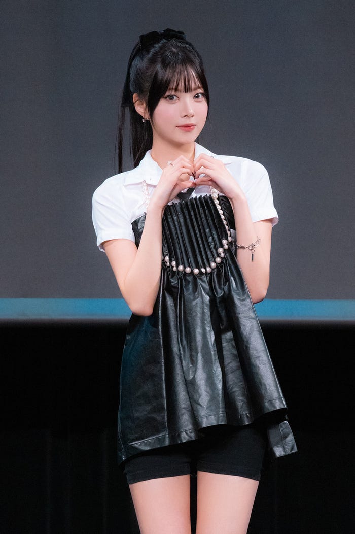 HONG EUNCHAE(P)&(C)SOURCE MUSIC