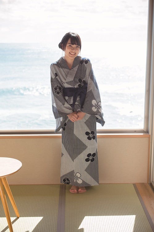 石塚汐花(C)細居幸次郎/集英社