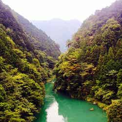 秋の白丸湖/これからの季節は紅葉と白丸湖のコントラストがより鮮やかに