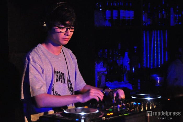 染谷将太(C)若杉公徳/講談社 (C)2015「映画 みんな!エスパーだよ!」製作委員会