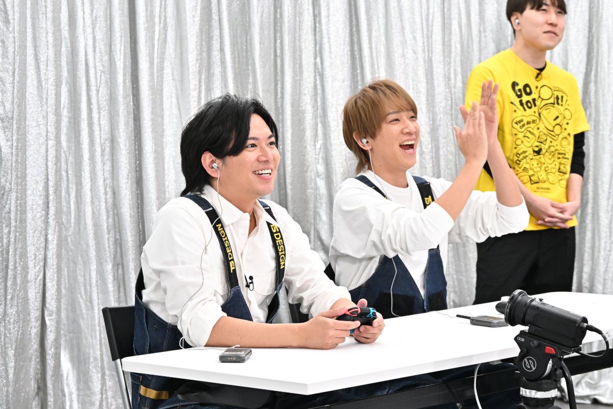 加藤シゲアキ、小山慶一郎（C）TBS