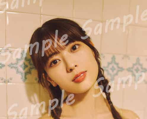 乃木坂46岩本蓮加、美デコルテ輝くワンピ姿 1st写真集書店特典全18種解禁【いたずらな風】