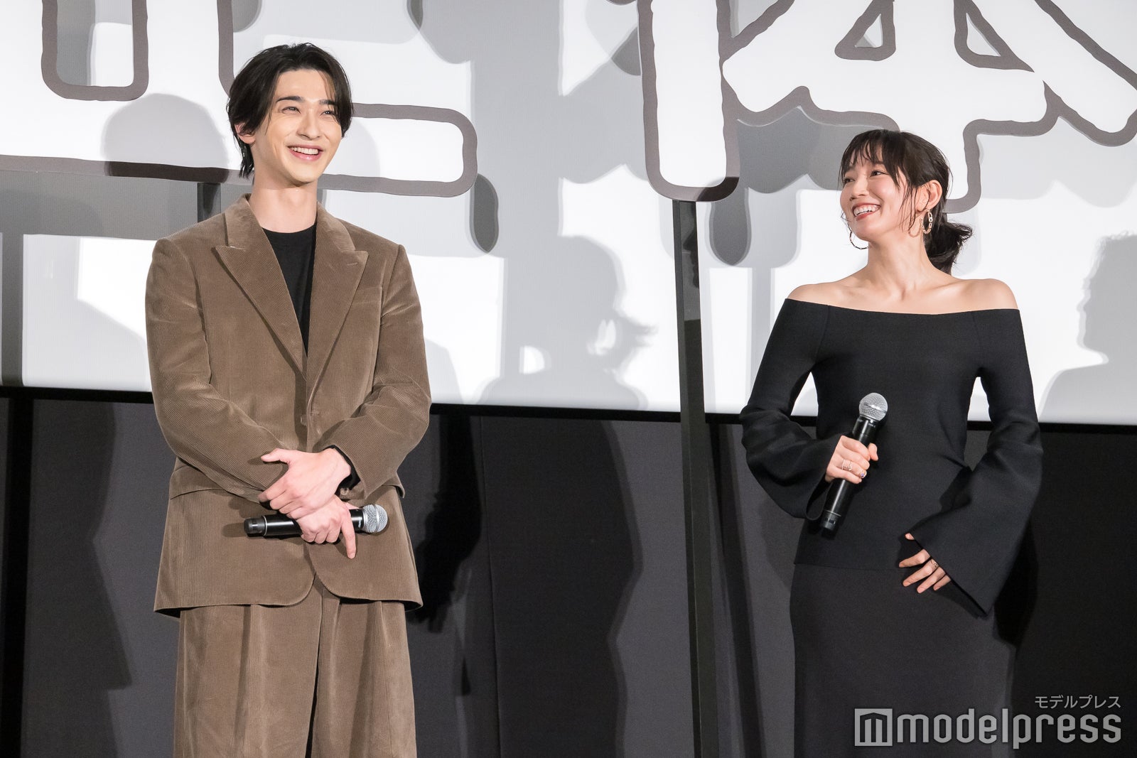 横浜流星、吉岡里帆（C）モデルプレス