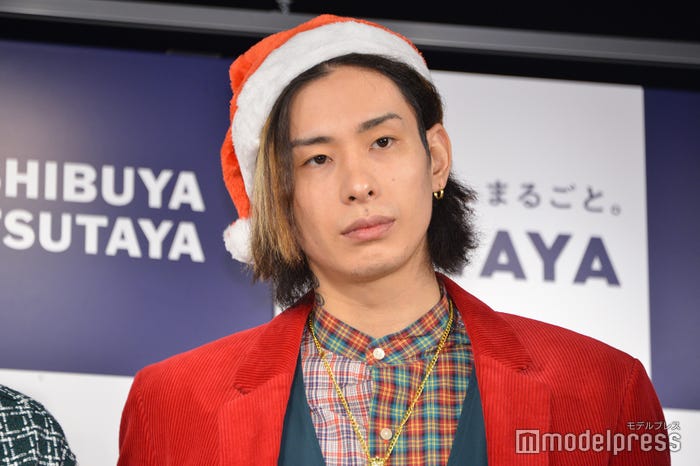 DJ脇(C)モデルプレス