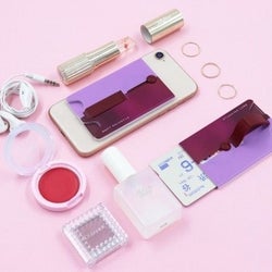人気ブランドコラボ付録!3役こなせる大人可愛いオリジナルスマホグリップ【GINGER3月号】
