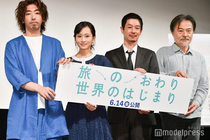 柄本時生、前田敦子、加瀬亮、黒沢清監督(C)モデルプレス