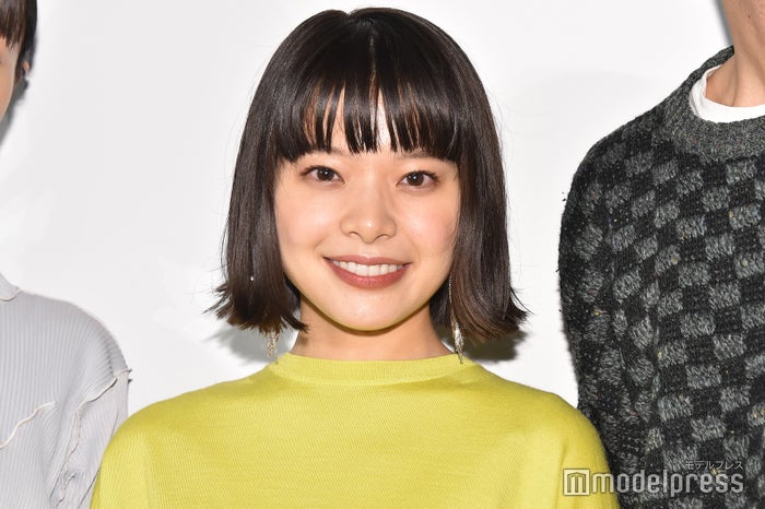 岸 井 ゆ き の (C) モ デ ル プ レ ス