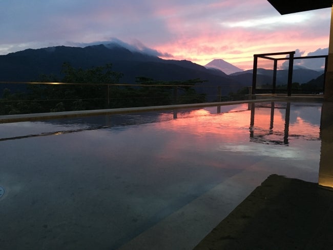 絶景日帰り温泉 龍宮殿本館／画像提供：プリンスホテル