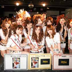 「HANAKO GIRLS GRAND PRIX 2010」ファイナリスト/前列中央：グランプリのまりさん