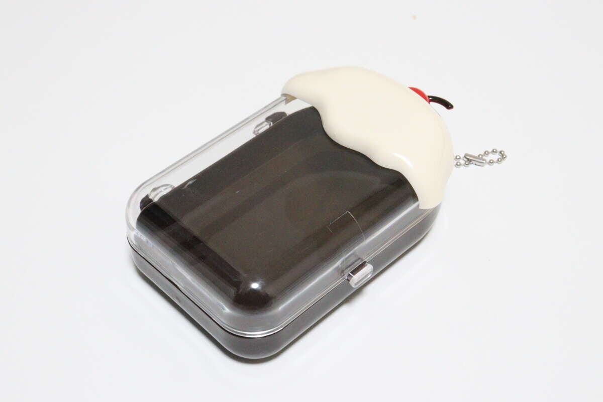 ケースキーホルダー（フロート、茶、モカ、赤）