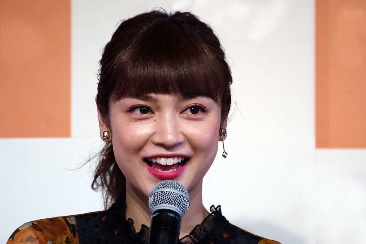 平愛梨 夫 長友佑都選手のコラボかまぼこでお弁当作り 子供達の反応は モデルプレス 平愛梨 夫 長友佑都選手のコラボかまぼこでお弁当作り 子供達の反応は モデルプレス