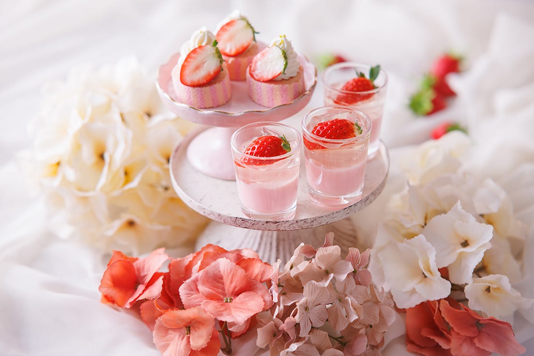 ANAクラウンプラザホテル大阪で“いちごガーデン”ストロベリーブッフェ、苺主役のティラミスやタルトなど