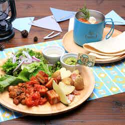 タンドリーチキンタコス税込1,870円(C)BT21