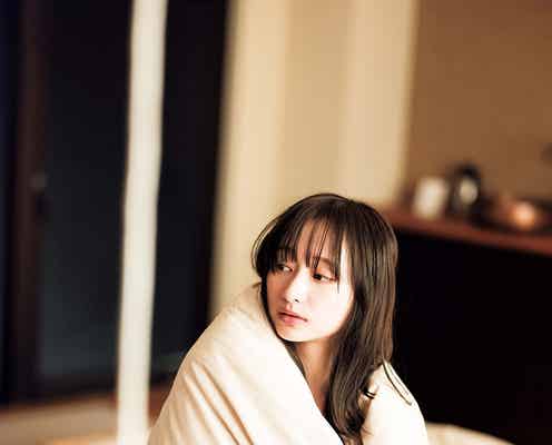 日向坂46影山優佳、初ランジェリー撮影前に緊張の表情「よく見るとチラ見えしています」<知らないことだらけ>