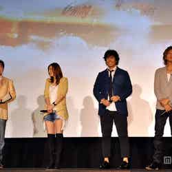 「海猿」ファン感謝イベントに登場した（左から）MCを務めた笠井信輔アナ、加藤あい、伊藤英明、三浦翔平