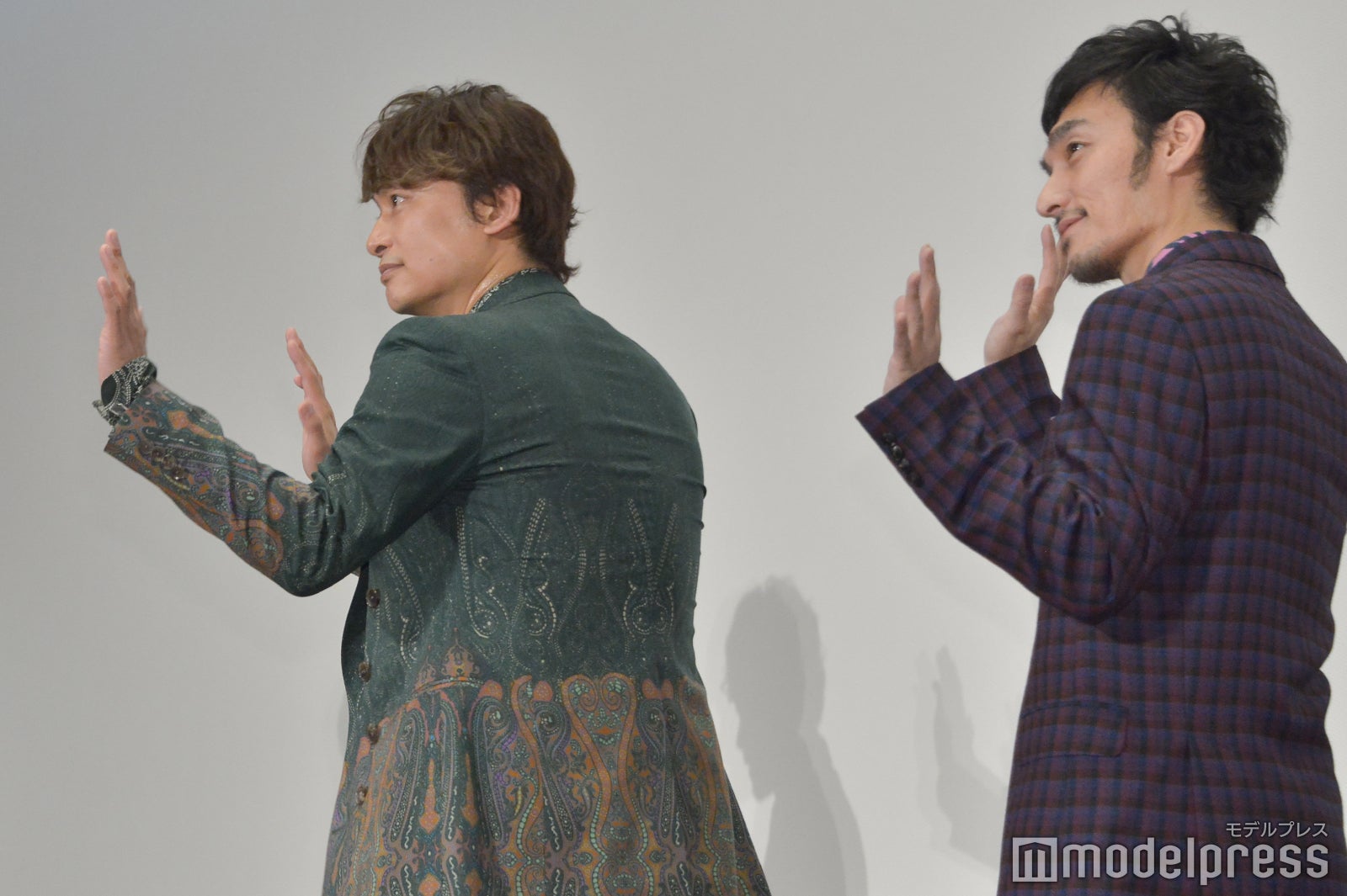 最後まで声援に応える （C）モデルプレス