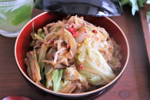 春キャベツを使ったヘルシー丼