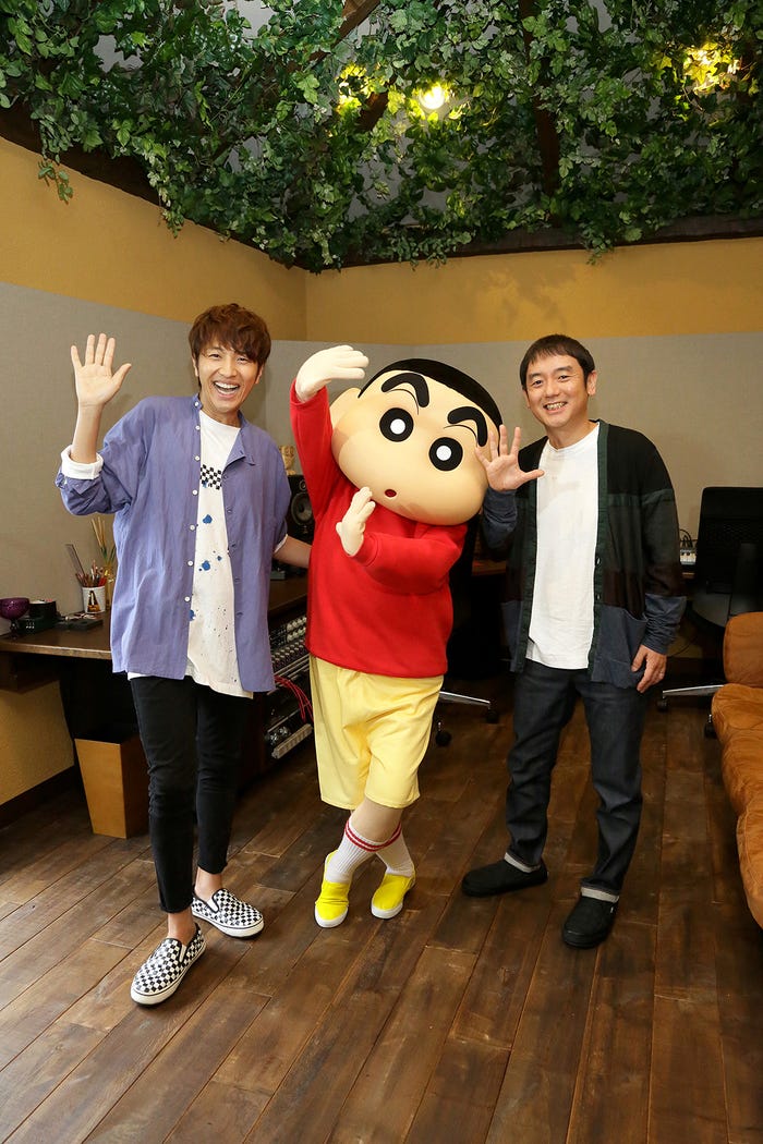 北川悠仁、しんちゃん、岩沢厚治 (C)臼井儀人/双葉社・シンエイ・テレビ朝日・ADK