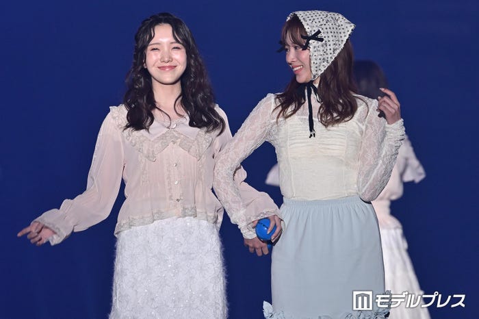 桜井えま、中山莉子(C)モデルプレス