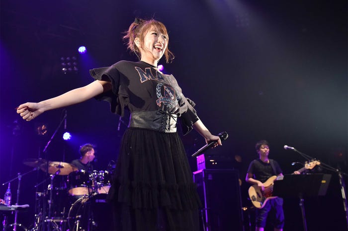 高橋みなみ/撮影:高田真希子