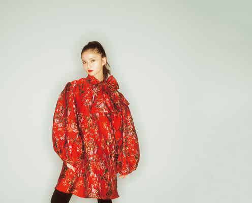 乃木坂46齋藤飛鳥、オールバックヘアで“デコ出し” 小顔ぶり際立つ