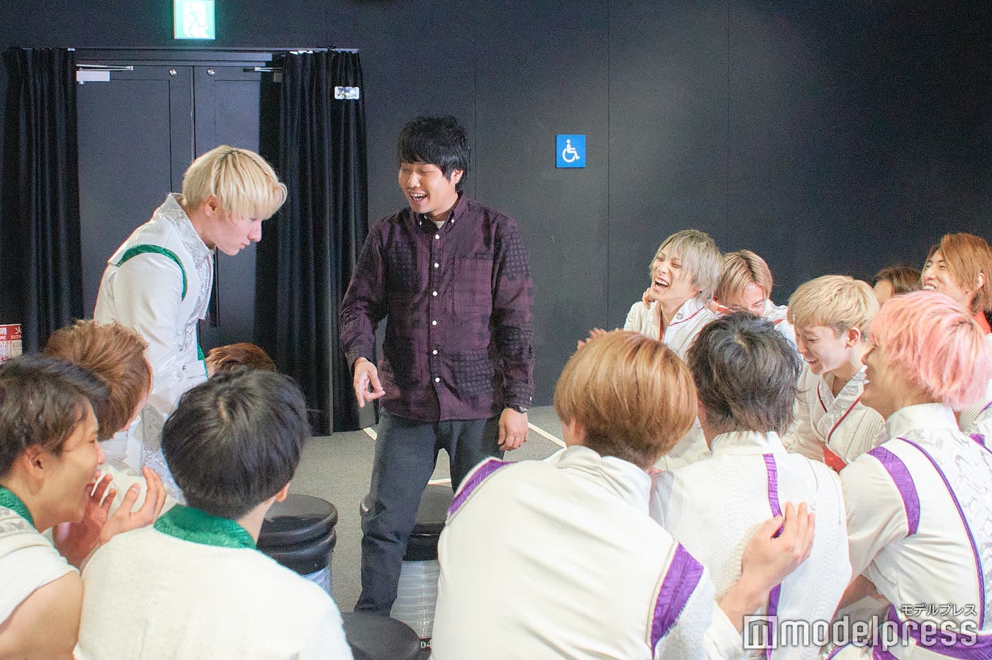 東ブクロ「見ているところでドッキリして(笑)」 (C)モデルプレス