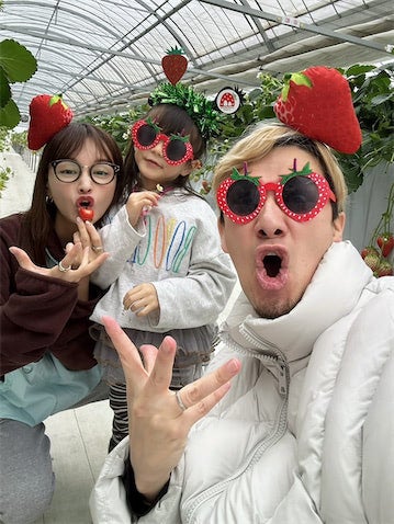 JOY、地元群馬でのいちご狩りで娘が本領発揮「一番多く食べてました！笑」