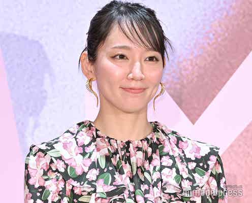 吉岡里帆、花柄ワンピで華やかに登場 新たな手法を駆使した映画主演に胸躍らす「魔法みたいな時間」<アイスクリームフィーバー>
