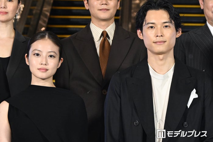 SixTONES松村北斗・今田美桜、東野圭吾さんを追悼「自分にとってすごく救いだった」【白鳥とコウモリ】
