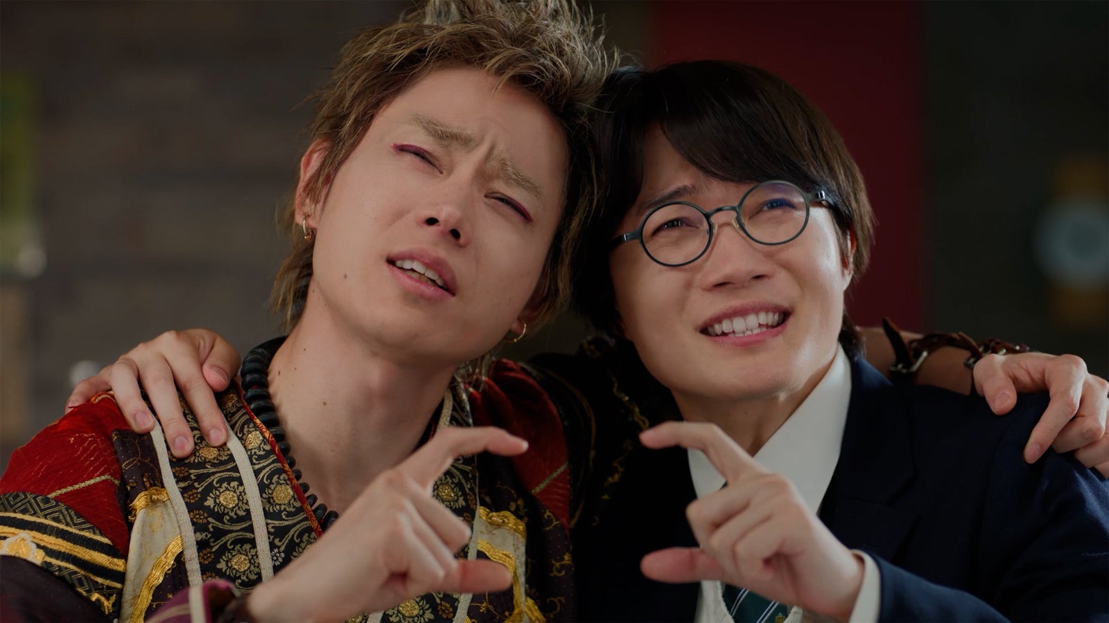 神木隆之介＆菅田将暉「au」新CMで本人役「高杉くん」「鬼ちゃん」姿になる“メタ的要素”も