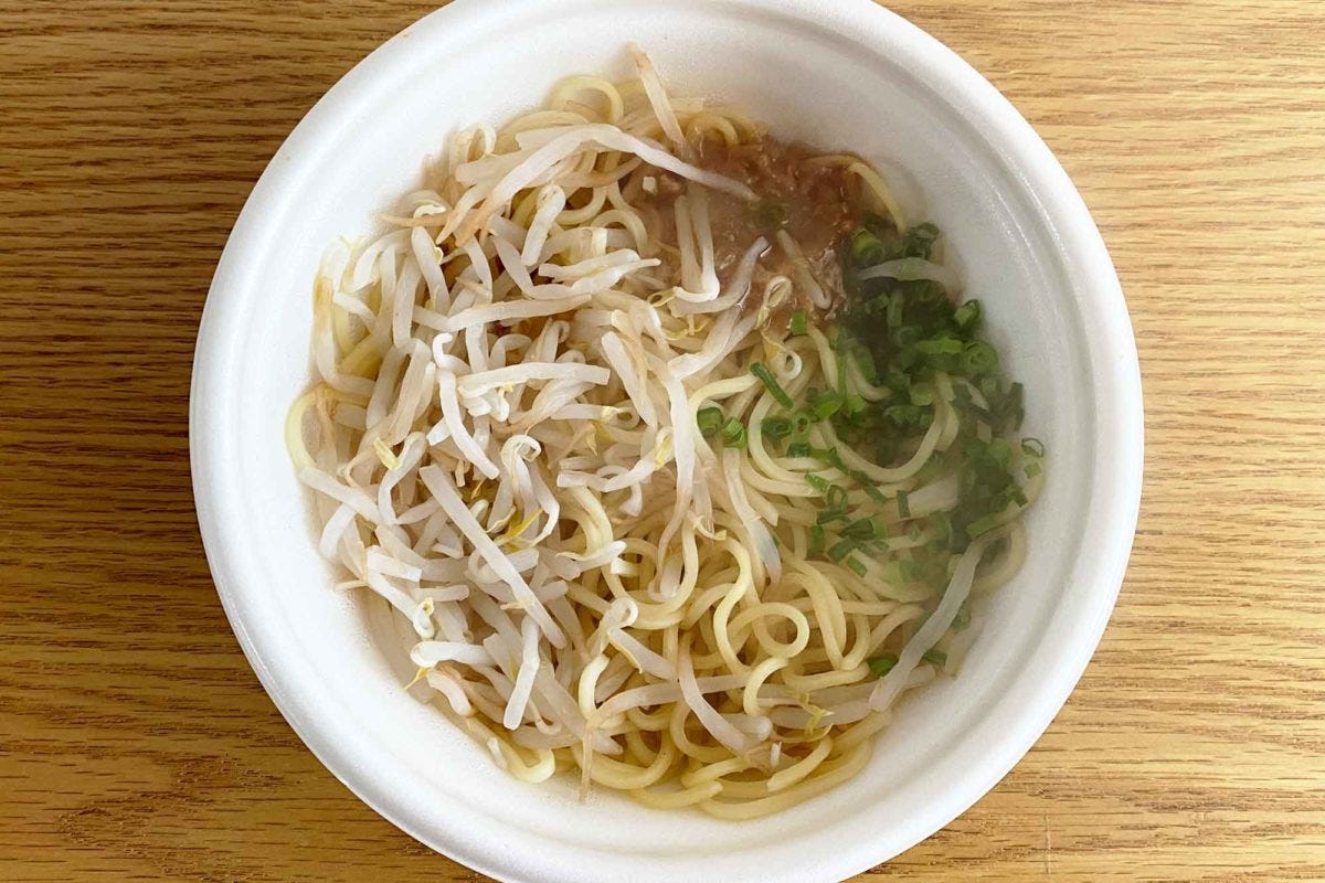 ローソン「裏切りの一杯　濃厚胡麻のコク！汁なし担々麺」