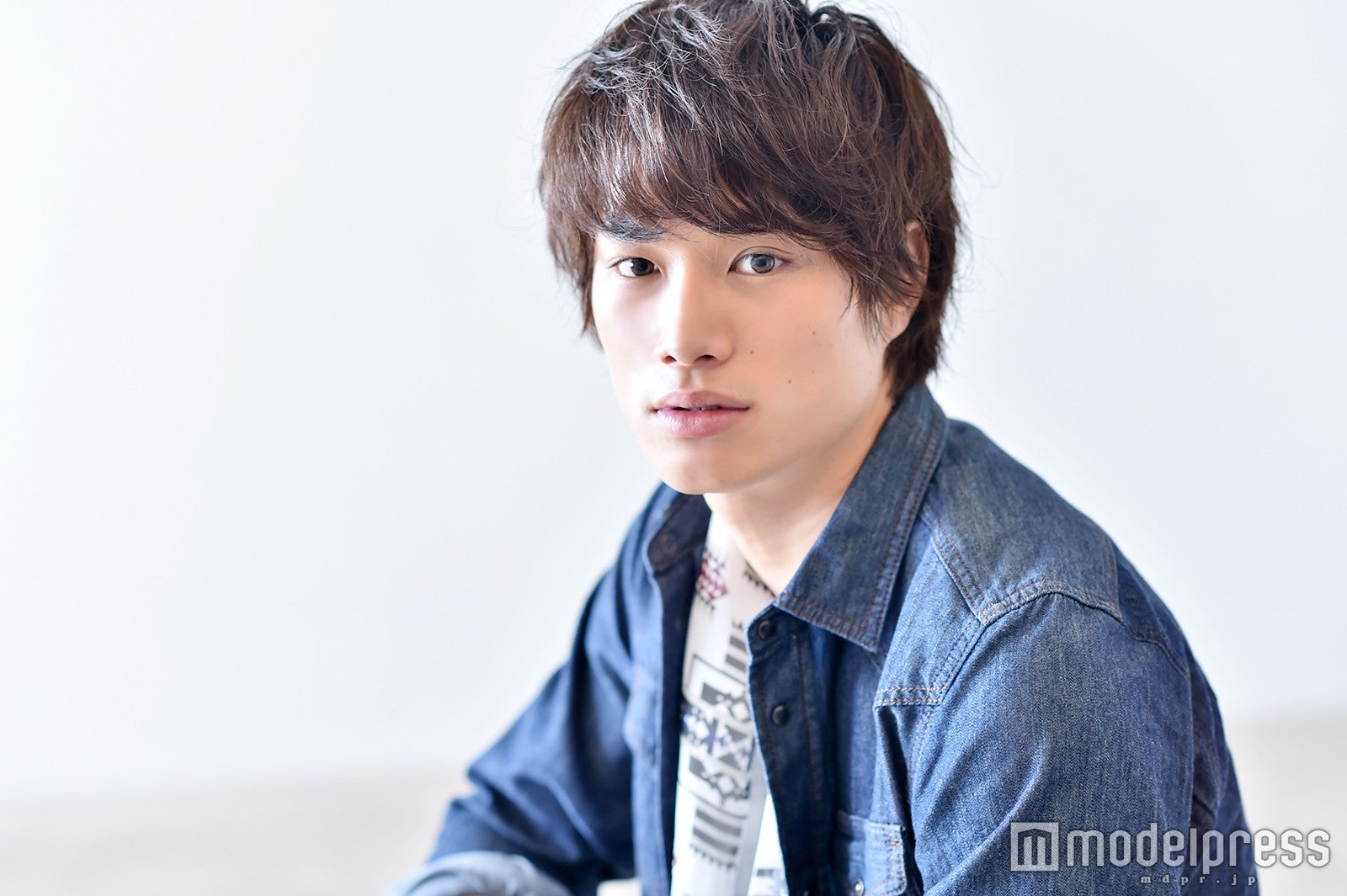 鈴木伸之　サイン色紙 2025年最新】鈴木伸之 サインの人気アイテム - メルカリ