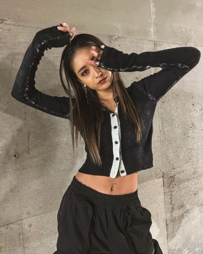 みちょぱ、“へそピ”ちらり 美くびれ際立つショットに「セクシー」「色っぽい」の声