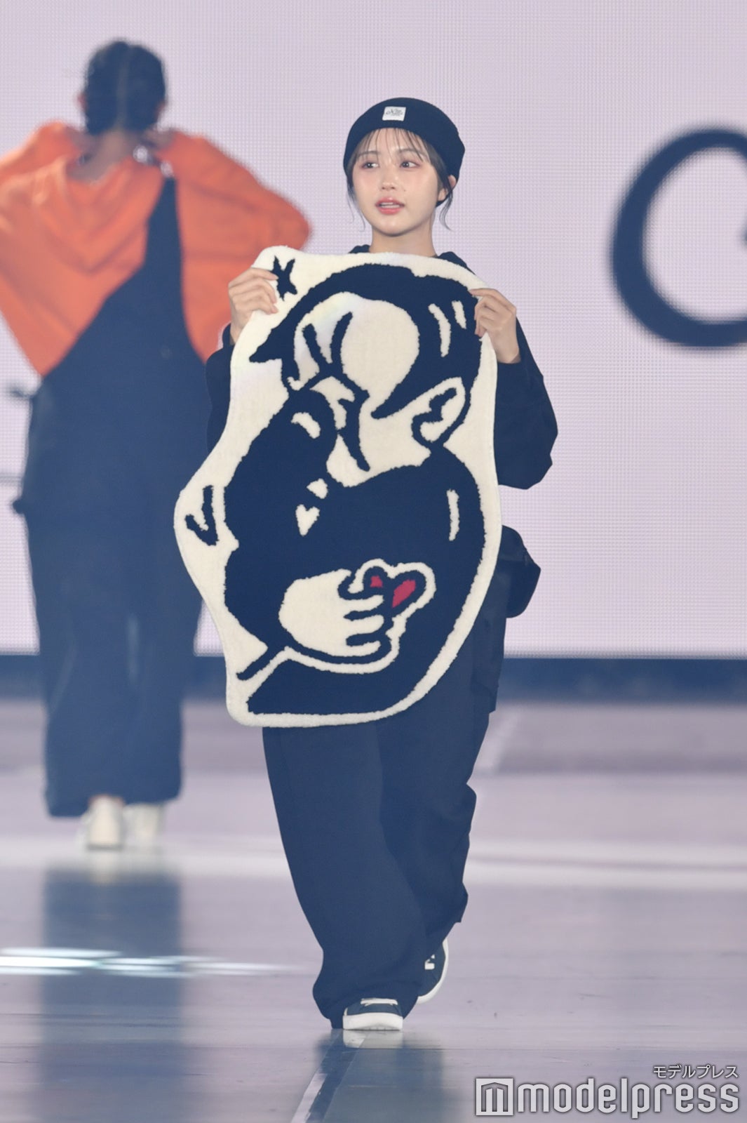 （C）モデルプレス