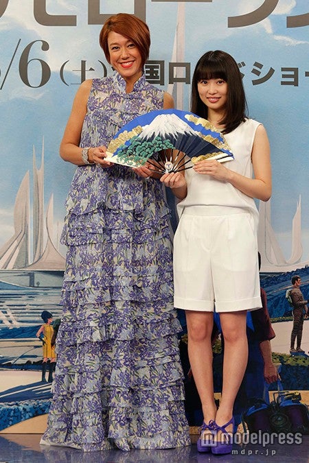 LiLiCo、志田未来（C）2015 Disney Enterprises，Inc．