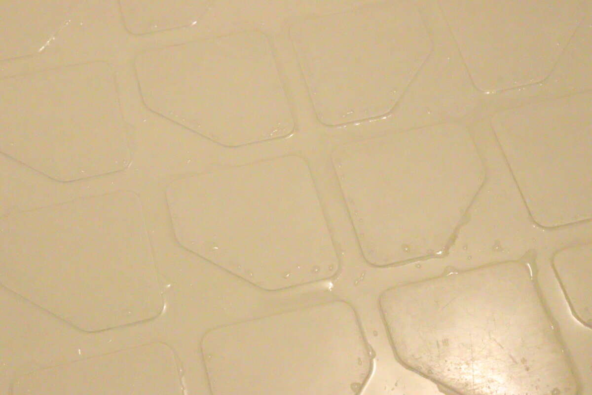 浴室床のがんこ汚れスッキリスポンジ 使用後 浴室床のがんこ汚れスッキリスポンジ 使用後