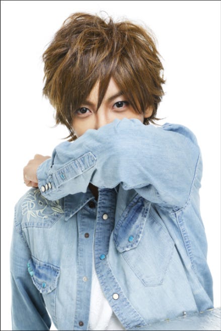 7位:三浦翔平風ものまねメイク