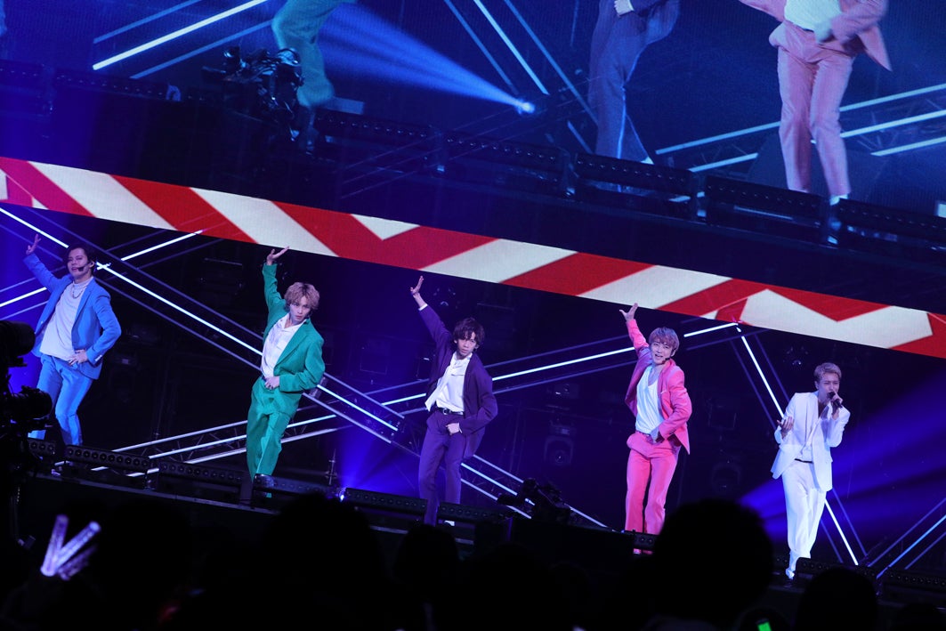 超特急「バズリズムLIVE」トリ飾る 鉄板ナンバーのノンストップメドレーも＜バズリズムLIVE 2021＞