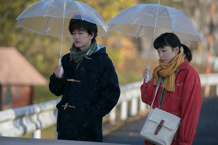 佐藤健、永野芽郁/「半分、青い。」より(C)NHK