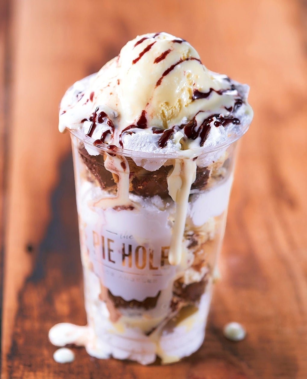 PIE HOLE ”Parfait”／画像提供：株式会社ＦＳプランニング