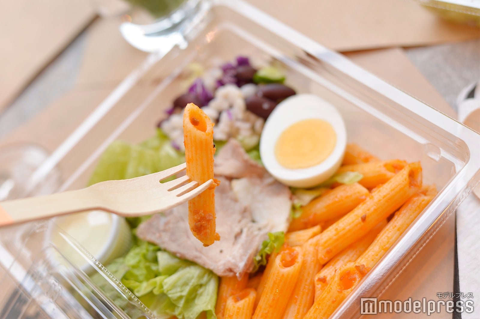 トムヤムソースがやみつきに （C）モデルプレス