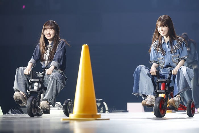 小川彩、筒井あやめ「35thSGアンダーライブ」(C)乃木坂46LLC