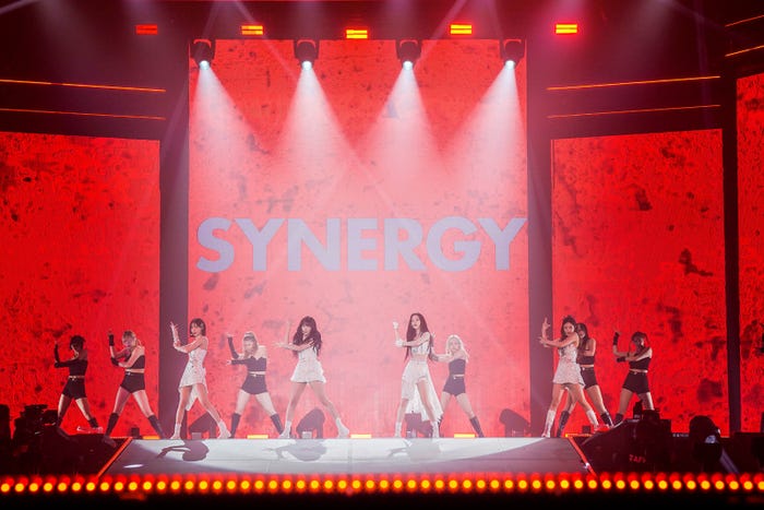 aespa/撮影:上飯坂一