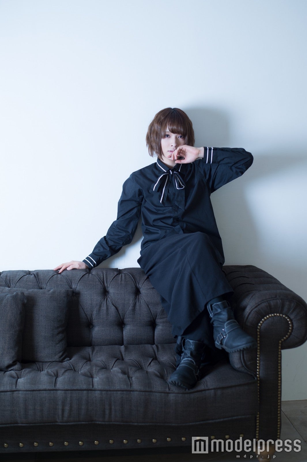 この日は私服で撮影（C）モデルプレス